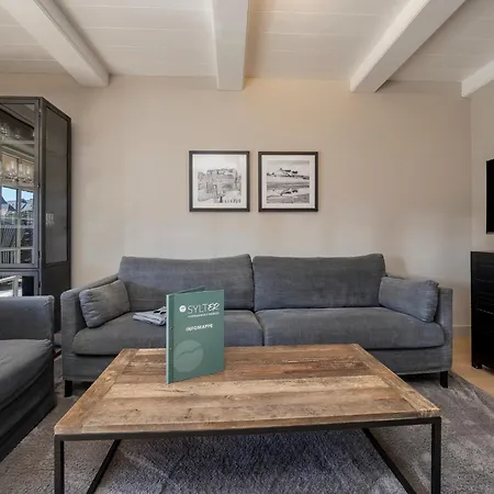 Bohosylt 8 Holiday home Wenningstedt-Braderup